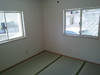 Non-living room. Popularity of living → is a Japanese-style room