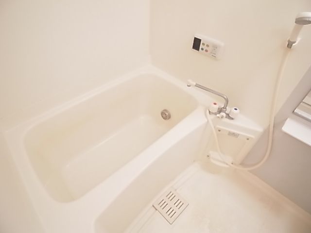 Bath. Probably fully equipped with Reheating conditioned bathroom! (^^)!