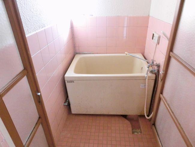 Bathroom. There are window