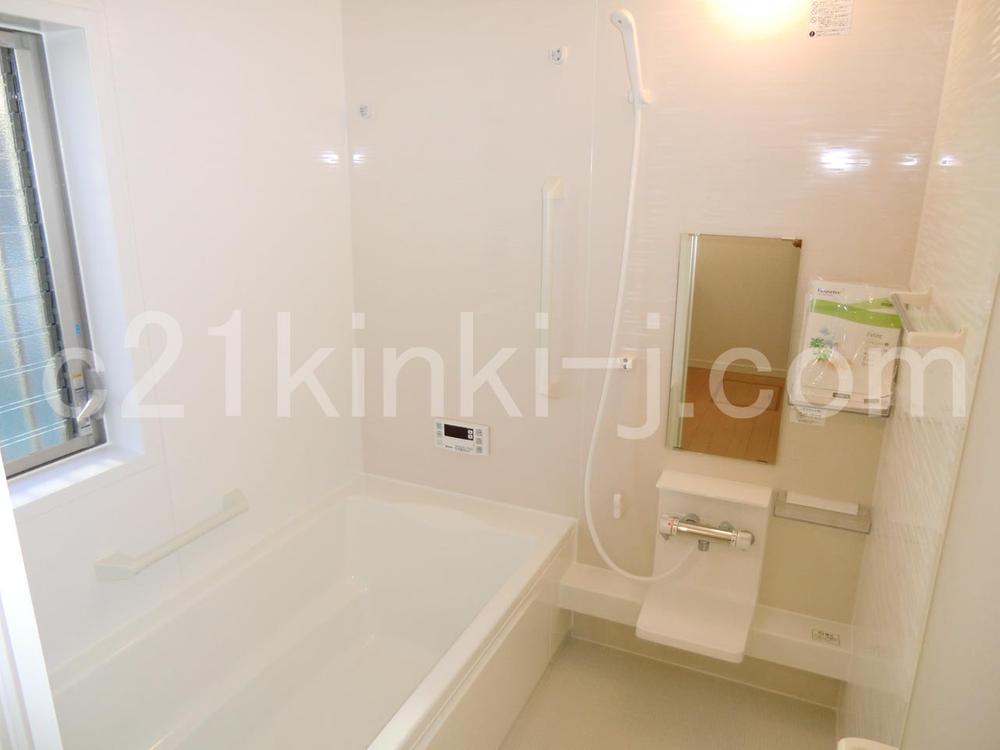 Bathroom. Same specifications photo (bathroom) Half-length bathing large tub, Carat floor