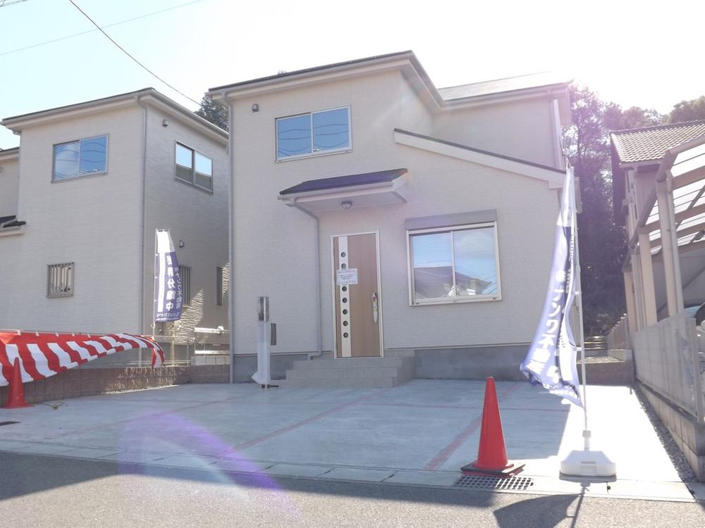 Same specifications photos (appearance). Local Photo 1 Building It is the corner of a beautiful residential area! 