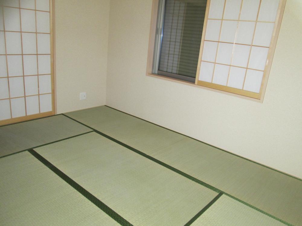 Other introspection. Japanese style room