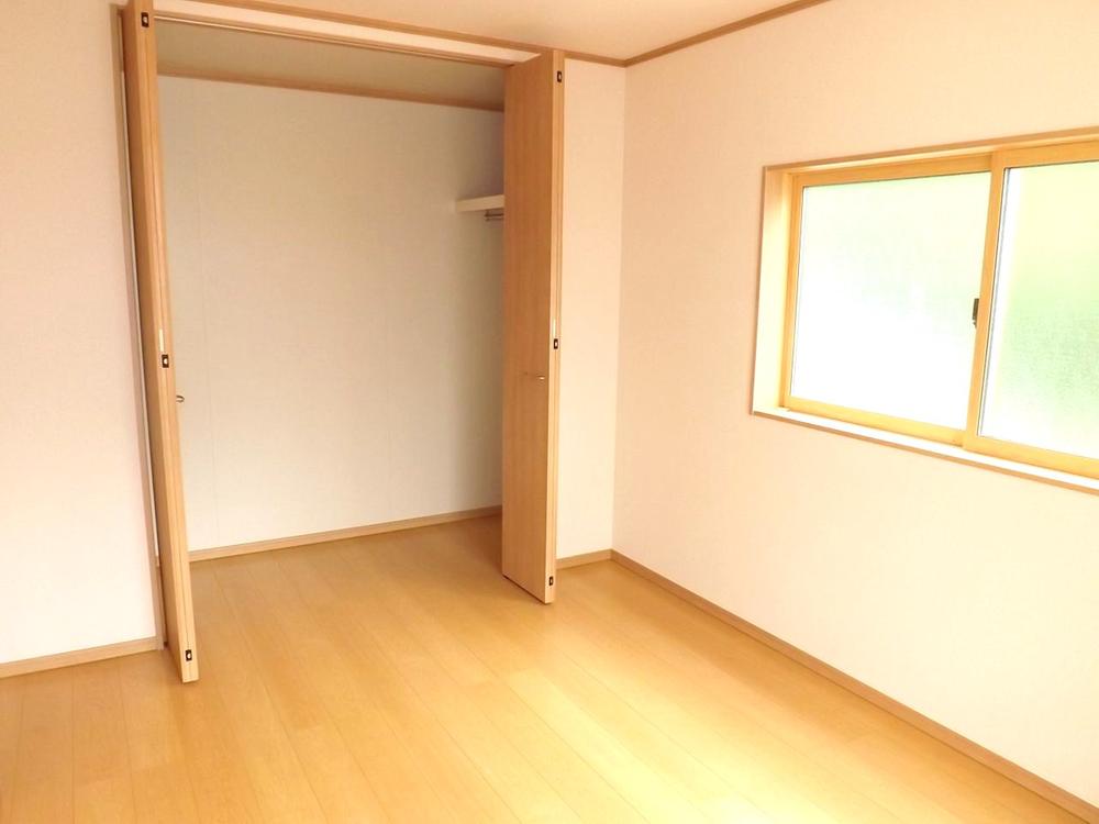 Other introspection. Local photos (Western-style)