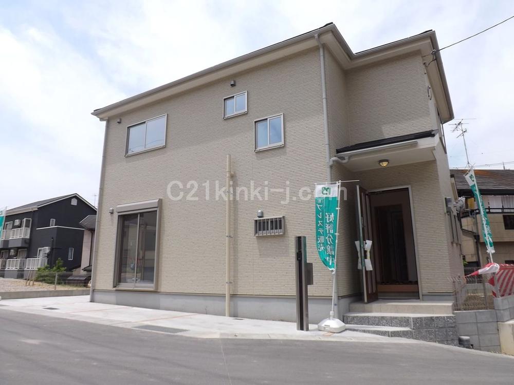 Local appearance photo. Local photos (appearance) Parking two Allowed!