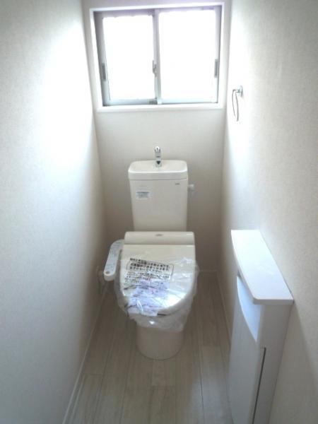 Toilet. (Local photo)