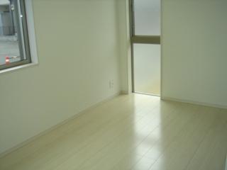 Living. Local (10 May 2013) Shooting