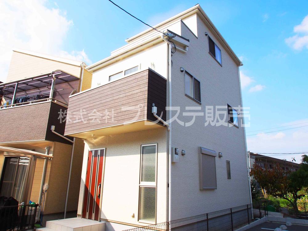 Local appearance photo. Local photos (appearance) building completed!  Guests visit the actual in the building ※ Since our attendant is not resident in the local, If you would like to be local for your visits, In advance to thank you for your contact. 