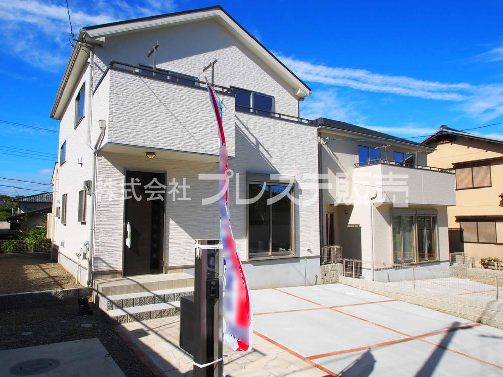 Local appearance photo. Local photos (appearance) imposing complete!  Guests visit the actual in the building ※ Since our attendant is not resident in the local, If you would like to be local for your visits, In advance to thank you for your contact. 