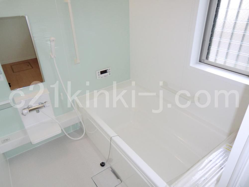 Same specifications photo (bathroom). Same specifications photo (bathroom) Half-length bathing large tub, Carat floor