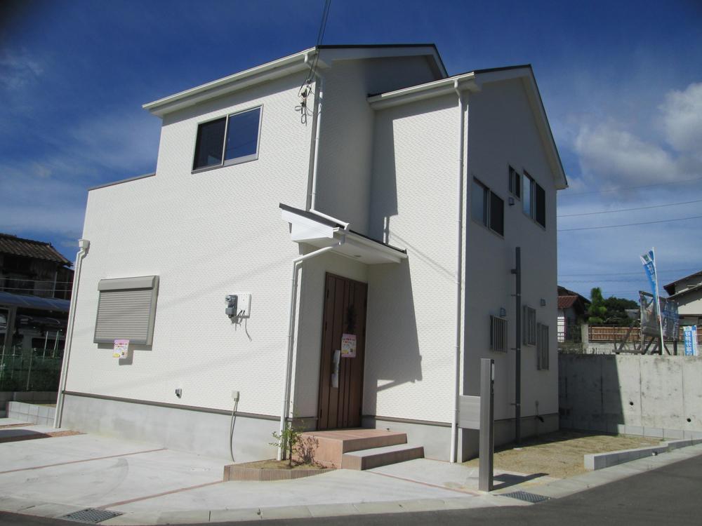 Rendering (appearance). It is scheduled to be completed image is building 2013 mid-December of the same specification. 