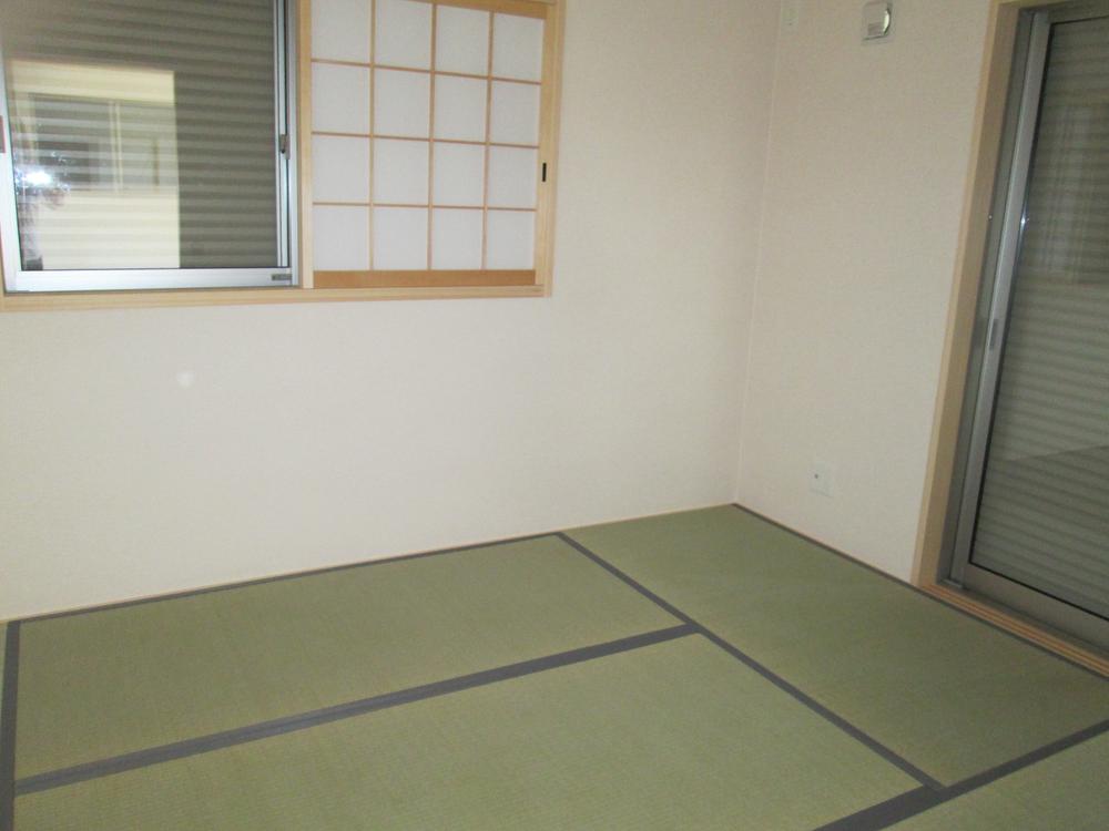 Other introspection. Japanese style room