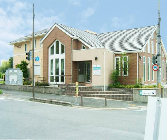 Hospital. Eye Dental Clinic (in the town): dental clinic located in the residential area