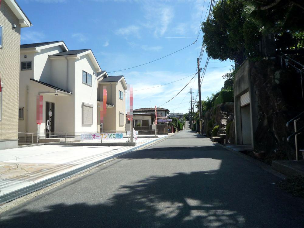 Local photos, including front road.  ■ It is cityscape of calm atmosphere ■ 