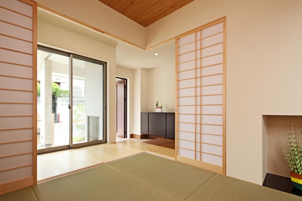 Model house photo. Sum emotion full of Japanese-style room is still what you want. It is suitable flavor also as a place to entertain our valued customers (F No. land model house Japanese-style room)