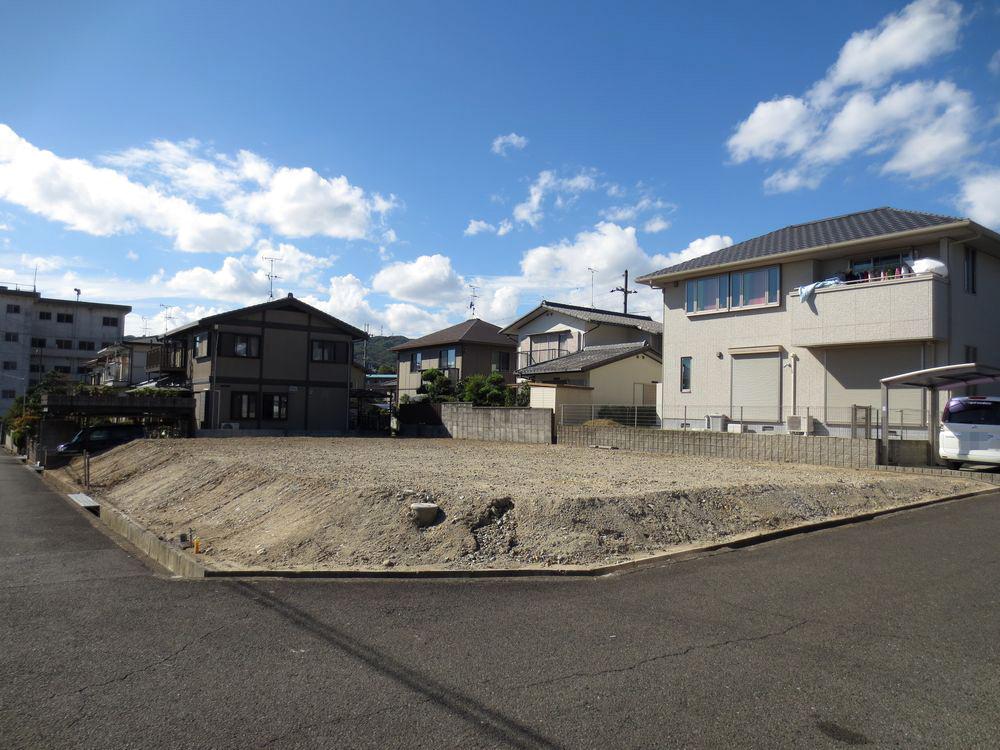 Local photos, including front road. 2014 January is scheduled to be completed in late! Please feel free to contact us ■ Environment is good in 8 minutes leafy orderly residential area walk to the Kintetsu Motosanjōguchi Station!  ■ 