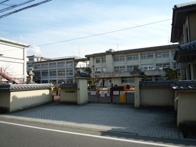 Primary school. Ikaruga Municipal Ikaruga 200m up to elementary school