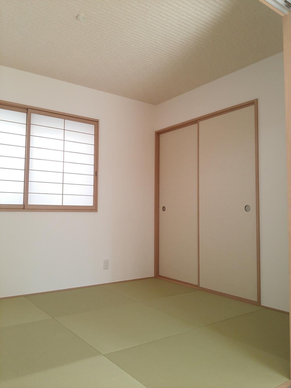 Other introspection. Example of construction Japanese-style room