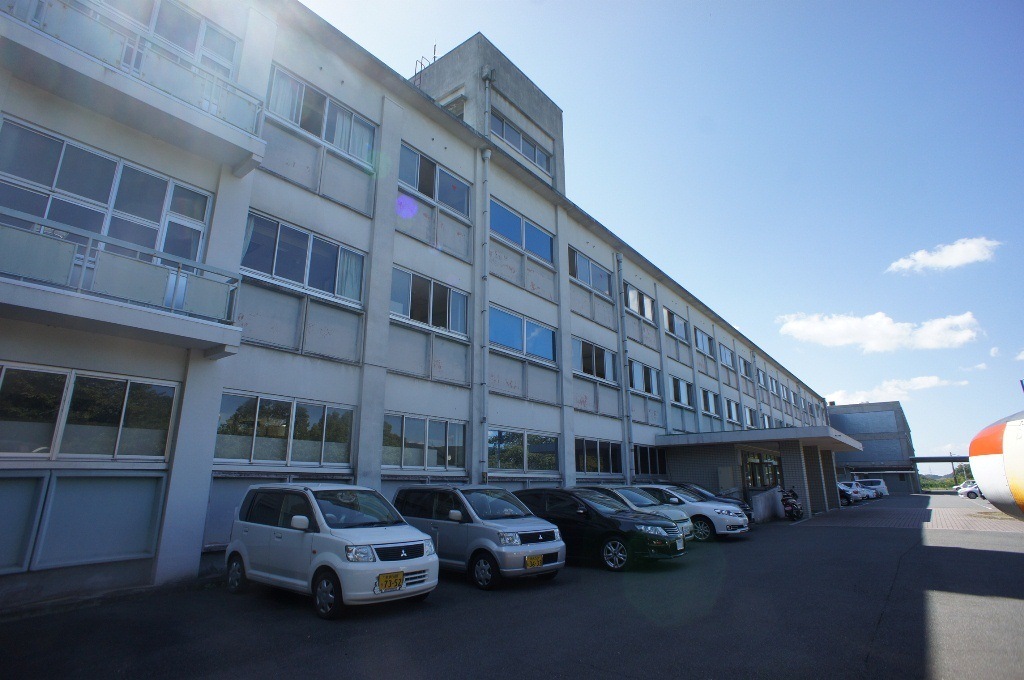 high school ・ College. Nara Prefectural Oji-Technical High School (High School ・ NCT) to 1212m