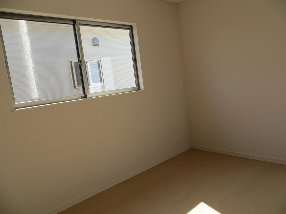 Same specifications photos (Other introspection)