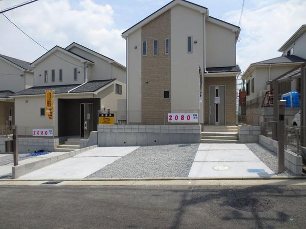 Local appearance photo. The building is completed already! Please feel free to contact us If you would like to preview ■ All-electric! Outer wall is fallen easy siding specification of dirt ■ 