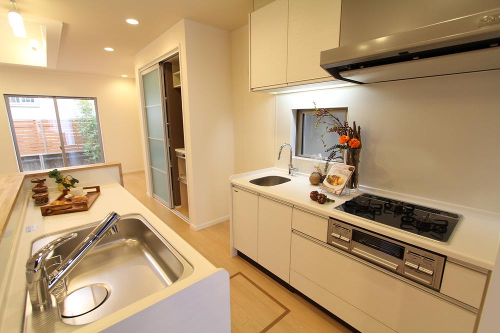 Kitchen. Reference photograph