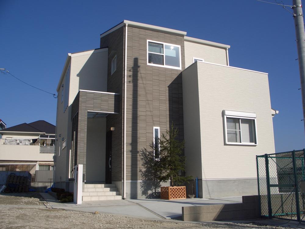 Model house photo. Isokabe model appearance