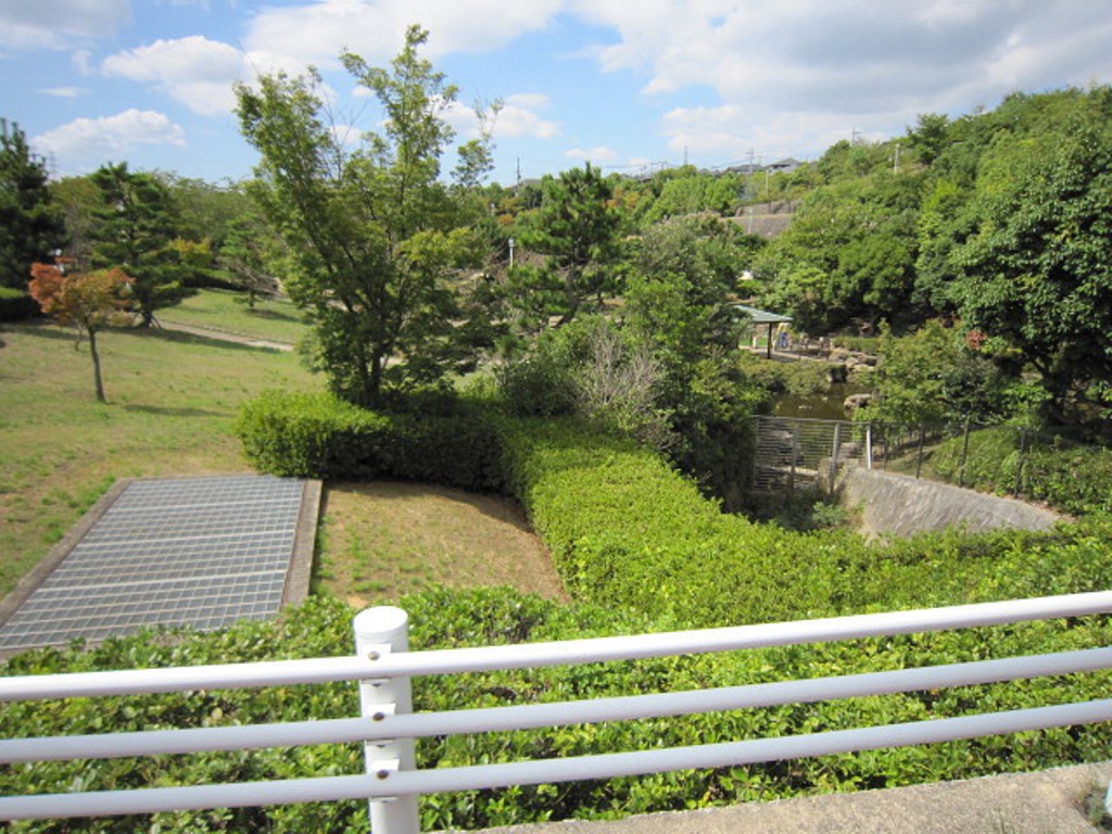 park. 810m until Asahigaoka neighborhood park (Park)