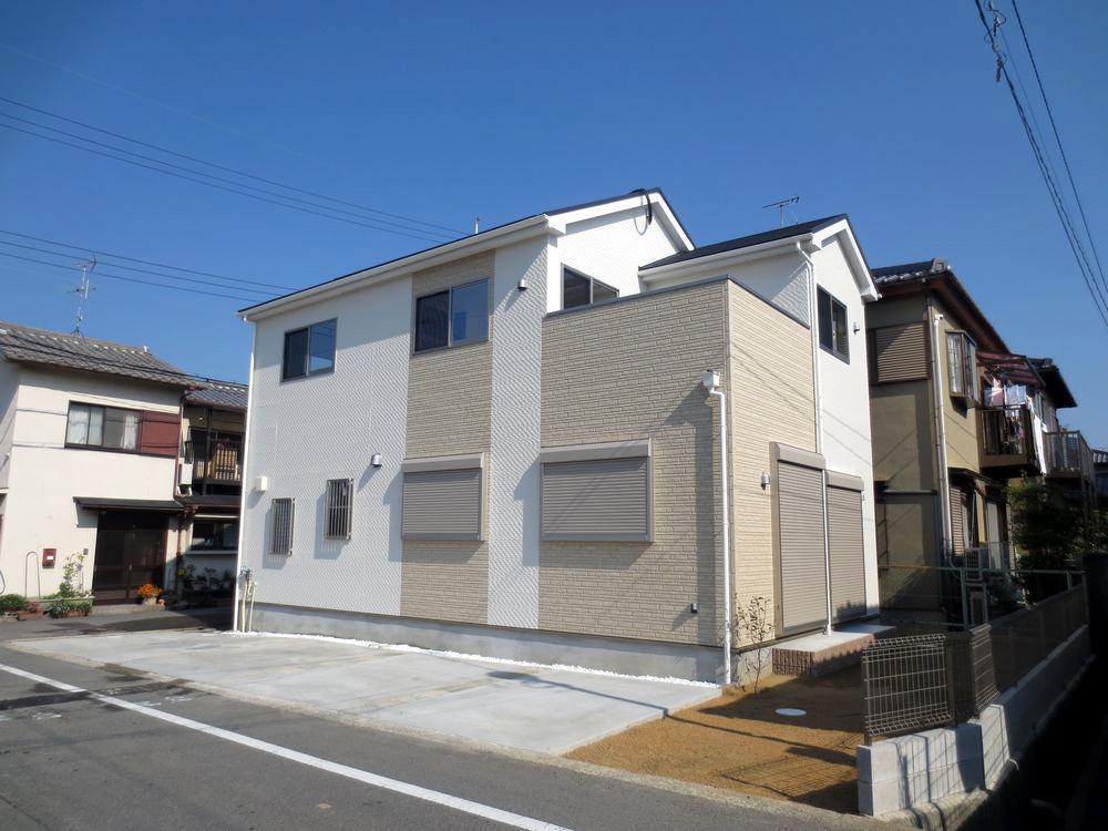 Parking lot. ■ Parking is available two ■