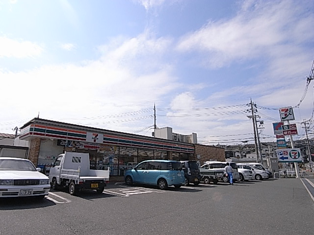 Convenience store. Seven-Eleven Kashiba Anamushi store up (convenience store) 2364m