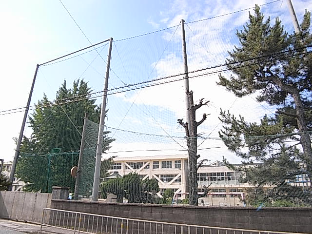Primary school. 908m until kashiba stand Futagami elementary school (elementary school)