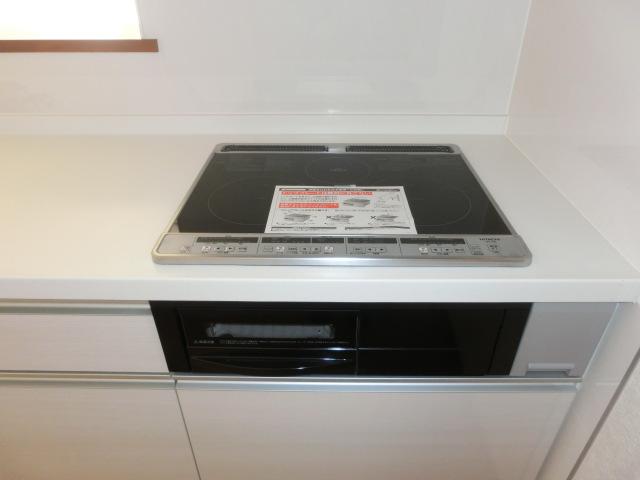 Other Equipment. Paddle IH cooking heater such use fire is also safe for children