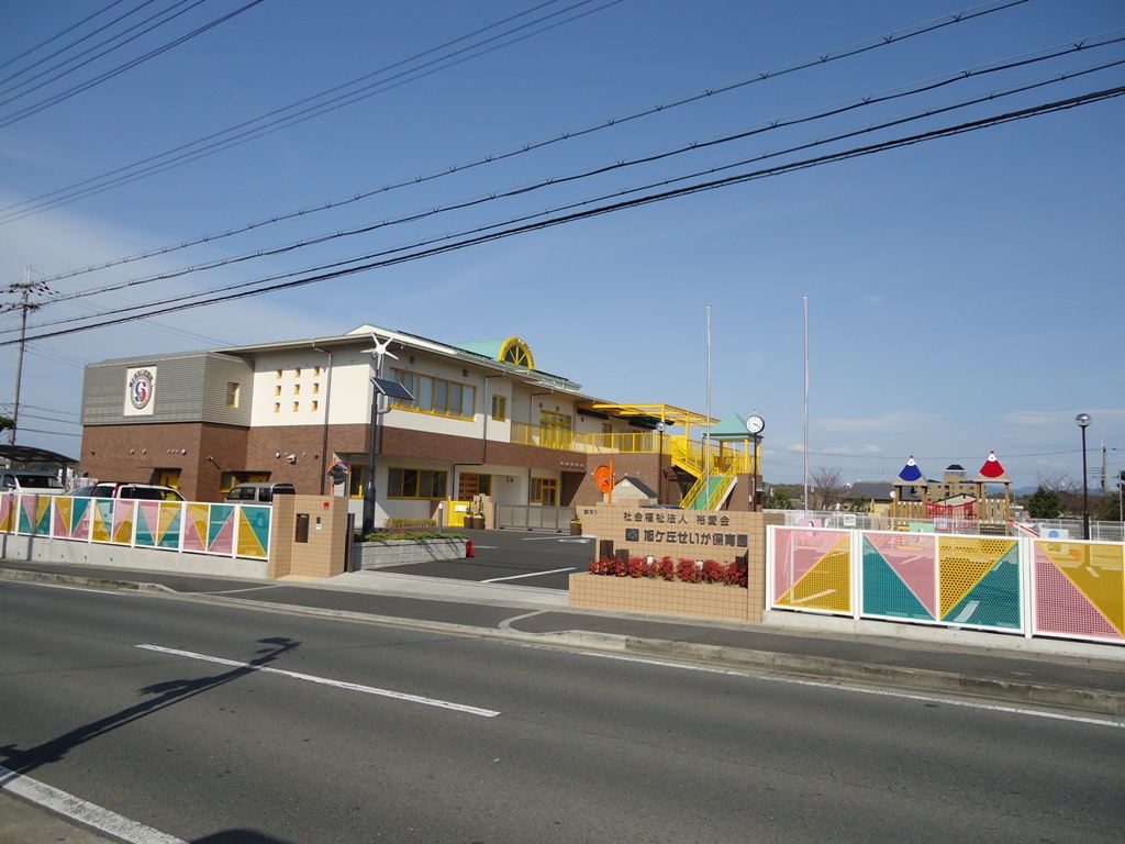 kindergarten ・ Nursery. Outcome kindergarten (kindergarten ・ 324m to the nursery)