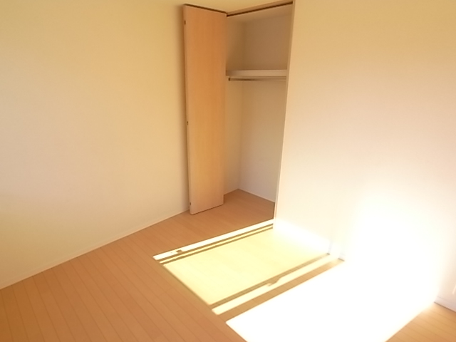 Other room space. With closet!