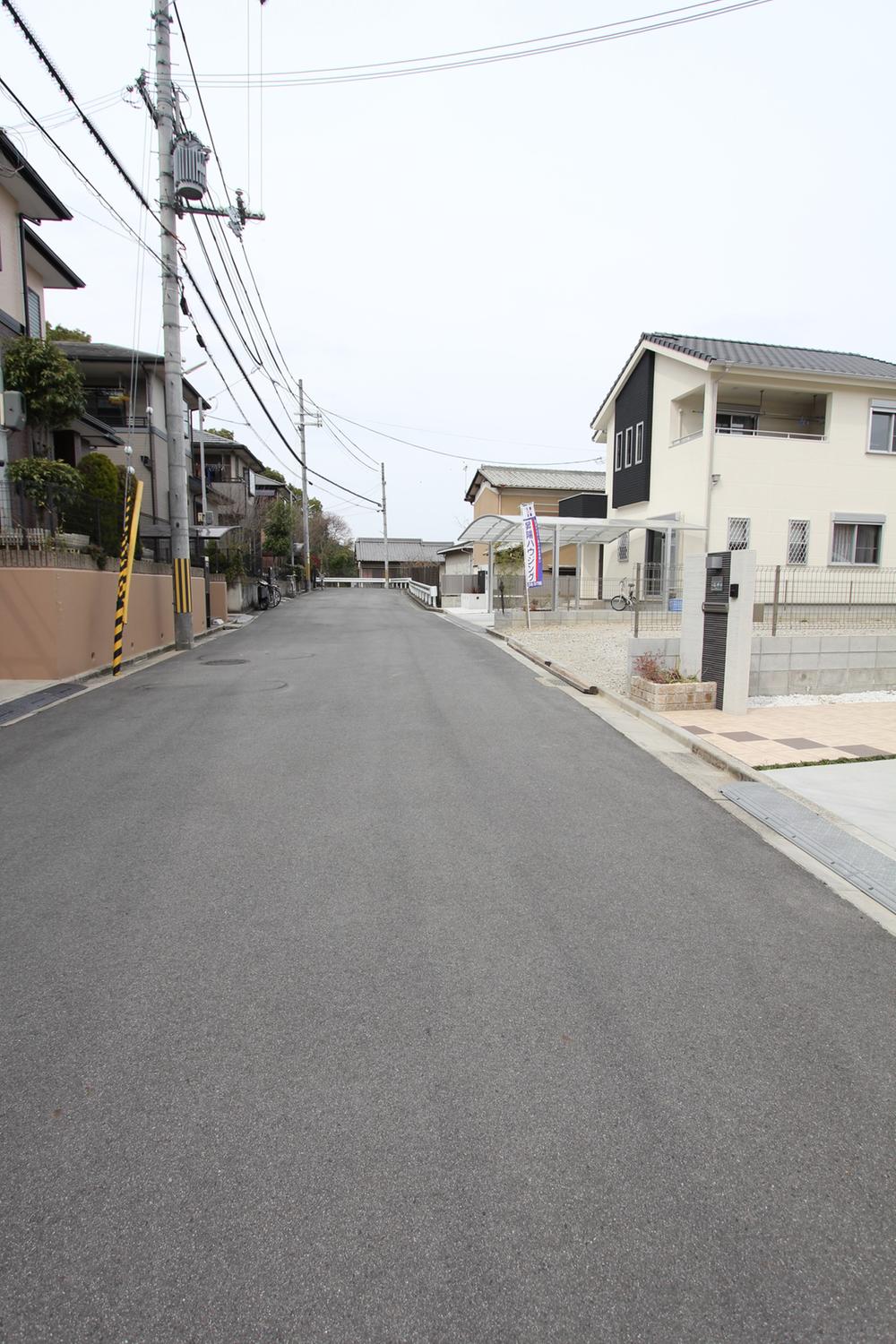 Local photos, including front road.  ■ SOLEIL Asahigaoka North Free Plan land ■   F No. land Local (March 2013) Shooting