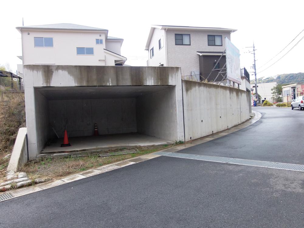 Local land photo. Local (2013 December) 3 good shooting view Gochi high roof corresponding two possible box garage