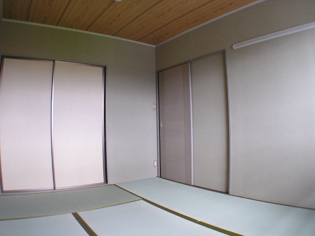 Other room space. 6 Pledge Japanese-style loose