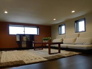 Receipt. 7 Pledge of spacious loft. Place the large TV can also be enjoyed as a game and home theater space. 