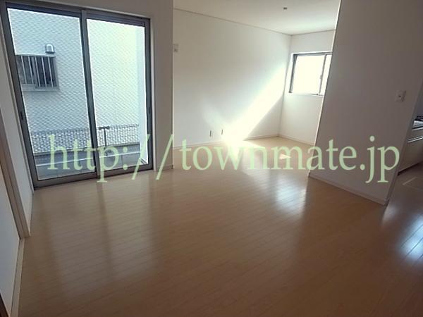 Same specifications photos (living). Same specifications living