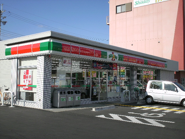 Convenience store. Thanks Kashihara Kuzumoto store up (convenience store) 616m