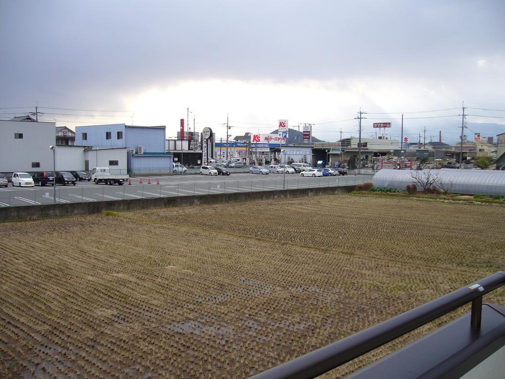 View photos from the dwelling unit. View from the site (December 2012) shooting