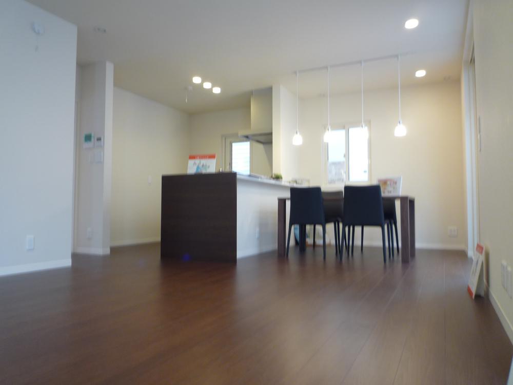 Living. LDL, which was coordinated in stylish