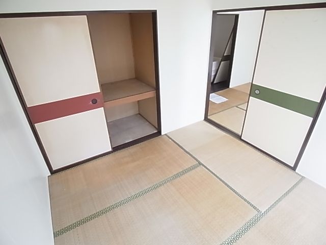 Other room space. Tatami will also be new