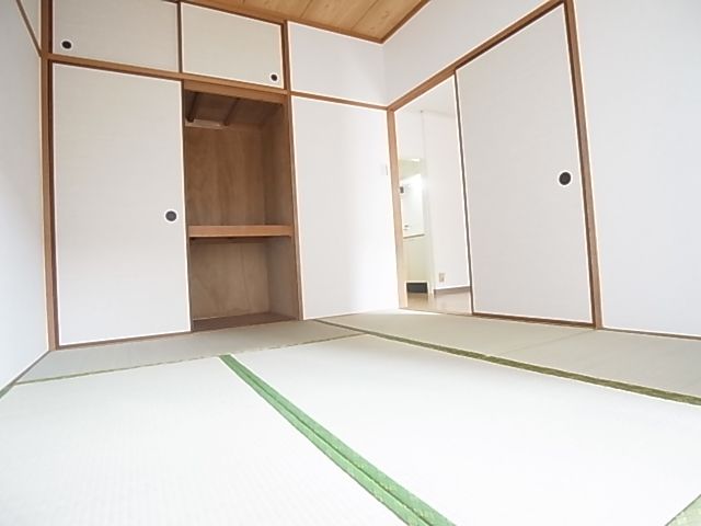 Other room space. Japanese-style room also has a new (^^