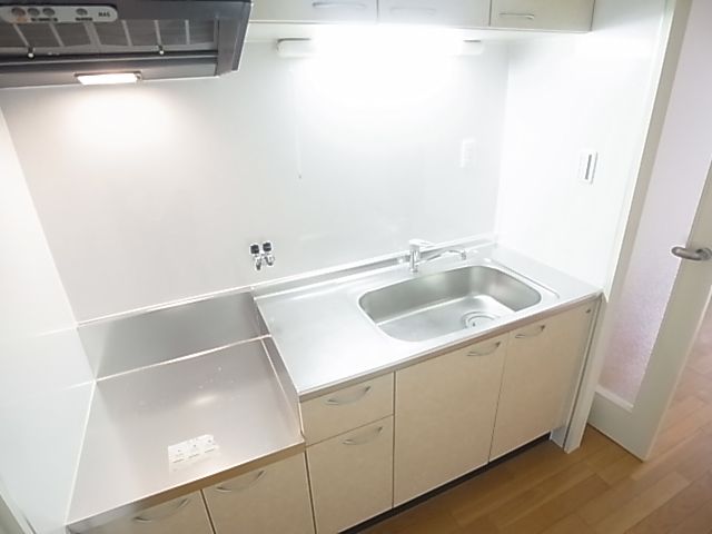 Kitchen. It has been replaced in the kitchen new ~