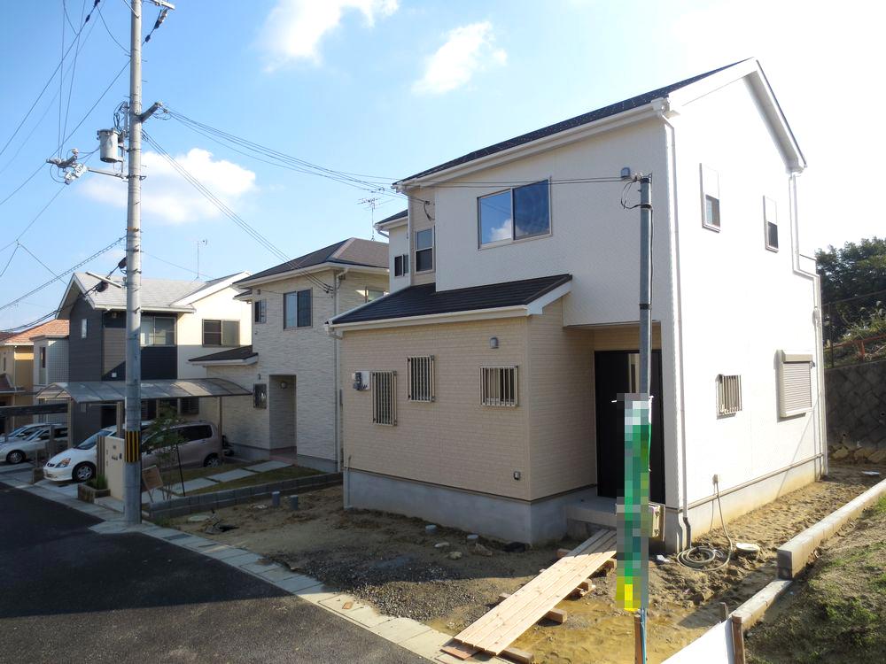 Local appearance photo.  ■ With solar power residential stain-resistant exterior wall siding specification! Exterior construction costs included! (No. 5 place appearance) ■ 