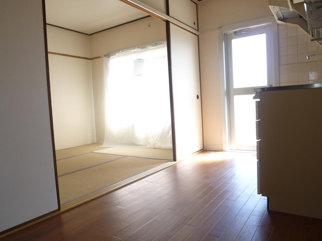 Living and room. kitchen ~ Japanese-style room