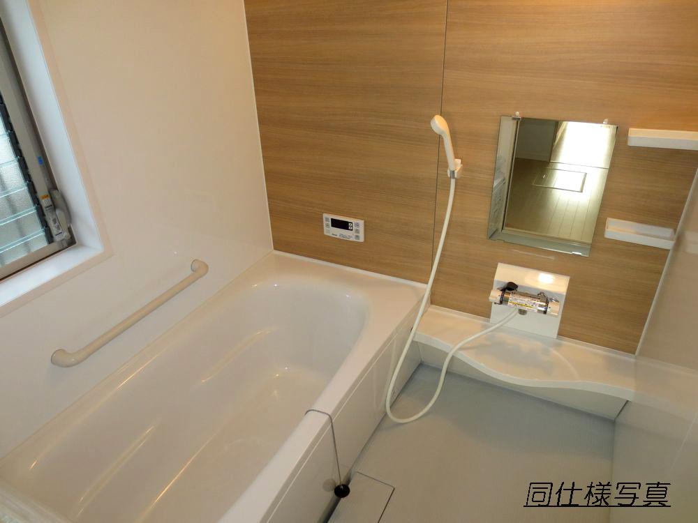 Same specifications photo (bathroom).  ■ Automatic hot water filling the bathroom 1 pyeong size, Add-fired function, Bathroom is equipped with heating dryer ■ 