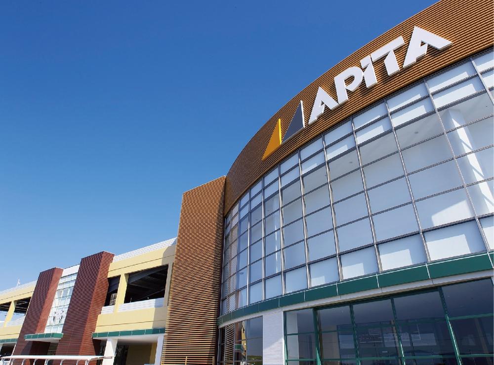 Shopping centre. Large-scale commercial facilities of the topic, which opened this fall 20m to Apita west Yamato shop! In food, clothing and shelter is within walking distance. 
