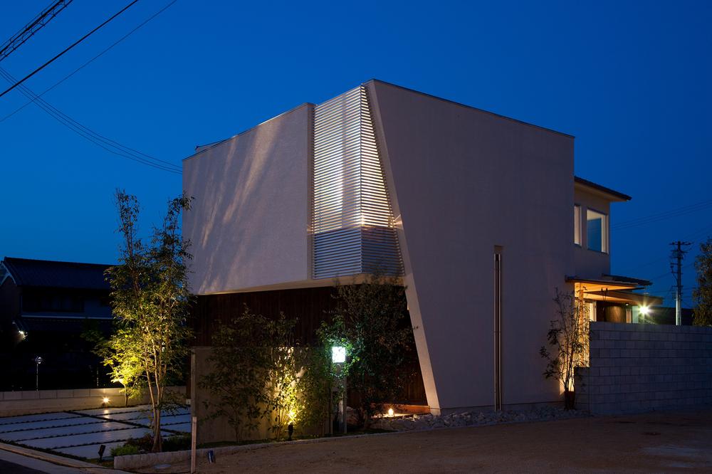 Local appearance photo. Local appearance (May 2012) shooting