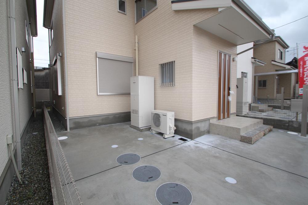 Power generation ・ Hot water equipment. Please Enjoy eco-friendly life. 